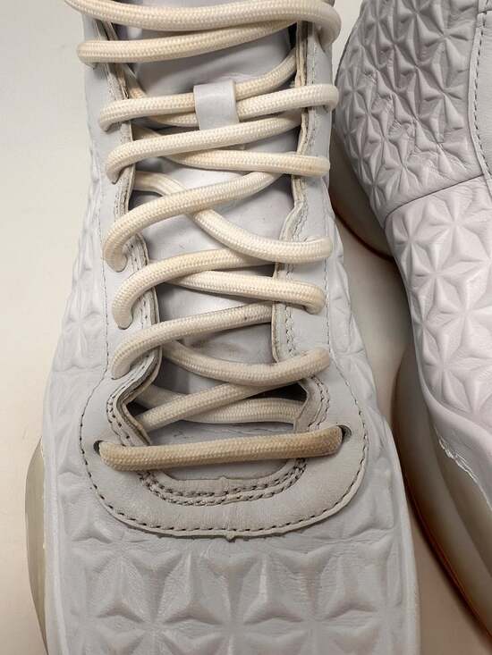 Size 8.5 - Nike Kobe 10 EXT High White Gum